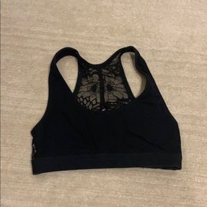 Black sports bra
